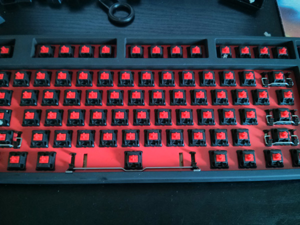 A rare PBT DSA keycaps with AZERTY layout on a Pok3r with Cherry MX Clears  : r/MechanicalKeyboards